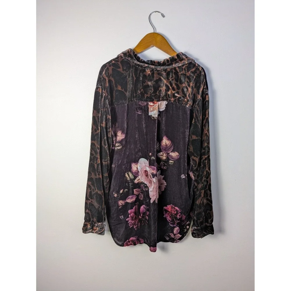 Johnny Was Velvet Leopard & Floral Long Sleeve Button Up Shirt Top M READ - Picture 4 of 8